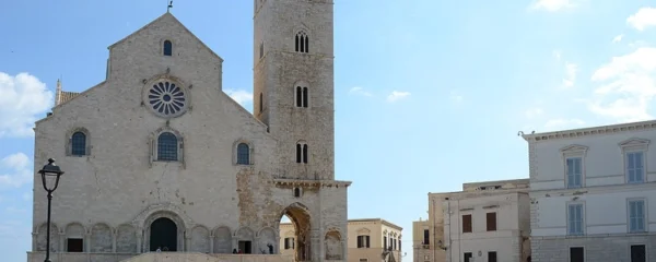 cathédrale de Trani en Italie